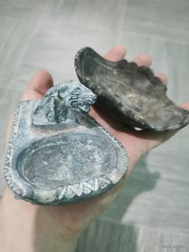 Две пепельницы металлические советские