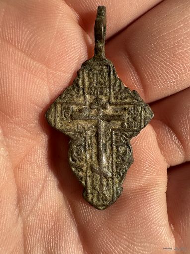 Крестик нательный старинный "Лепесток"