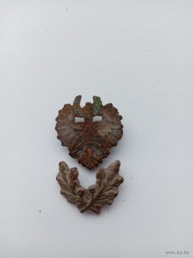 Знак. орел с эмалями и дубовые листья.