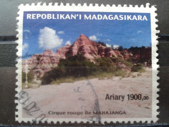 Магадаскар 2002 Горный ландшафт Михель-1,9 евро гаш