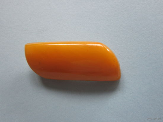Крупная 5,5* 2,2 см . брошь . Королевский янтарь СССР