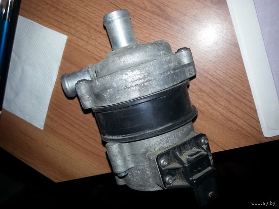 4H0965567A Помпа водяной насос Audi Q7 4M