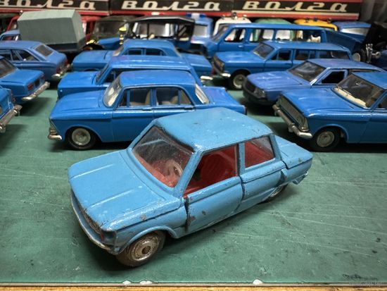 ЗАЗ-966 артикульный завода "Прогресс". Пятничный вечер в синих тонах. Не забываем делать себе подарки к 23 февраля!