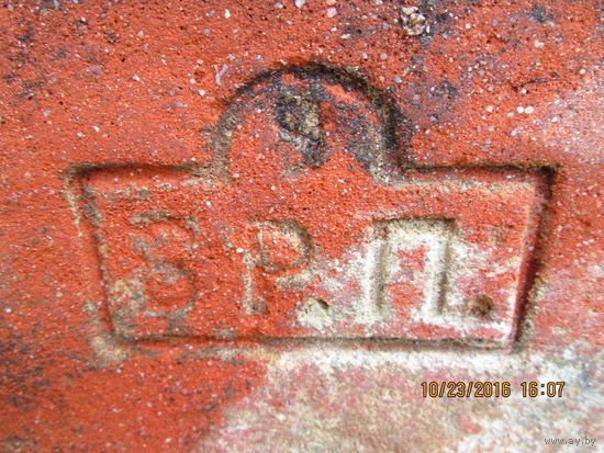 Кирпич старинный,различный ,