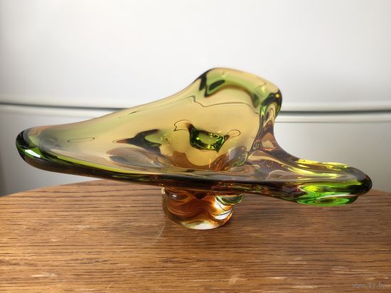 Ваза для фруктов цветное стекло Чехия 9х30см