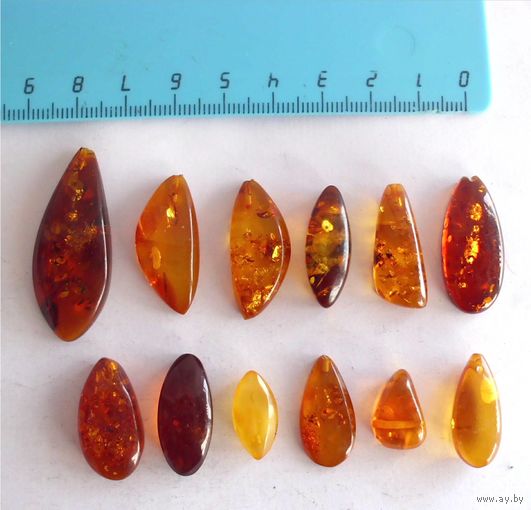 Натуральный янтарь Кулон без подвеса 12 шт одним лотом 13,6 г