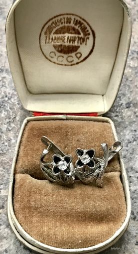 Серьги