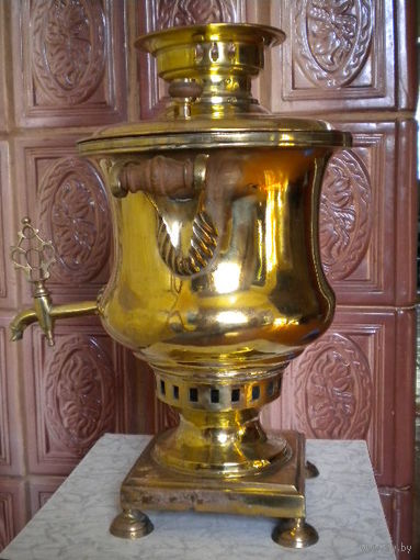 Старинный  самовар  Россия