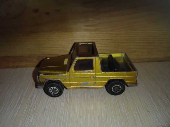 Модель джипа.Siku.1/60
