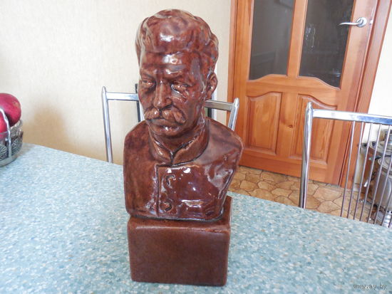 Бюст. И.В. Сталин.
