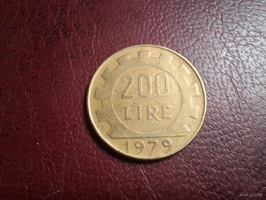 Италия 200 лир 1979