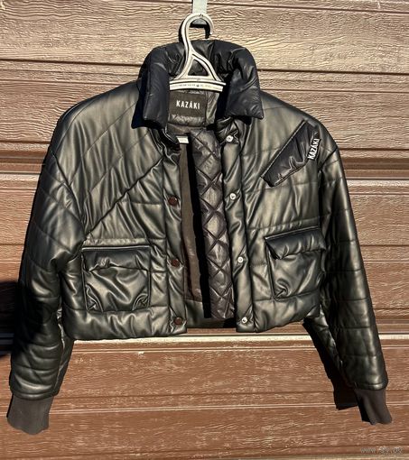 Утепленная куртка бренда Kazaki