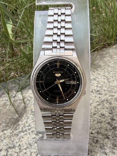 Часы наручные механические Seiko 5 на ходу с рубля