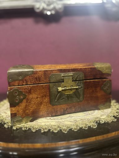 Старинная шкатулка, ручная работа, латунь, дерево, Китай, много лотов с рубля
