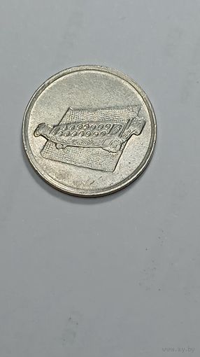 Сингапур 10 центов 2005 года .