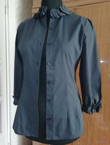 Оригинальная блуза-рубашка приглушеного синего цвета, производство Италия cotton, 44 размера.