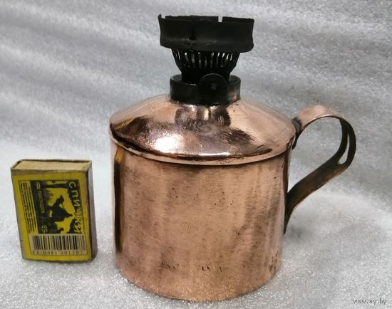 Медная керосиновая лампа со стеклом.  1932 год.