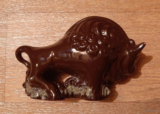 Фигурка зубр, керамика , винтаж  БССР.