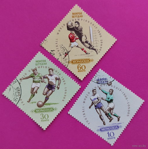 Монголия. Футбол. ( 3 марки ) 1966 года. 7-10.