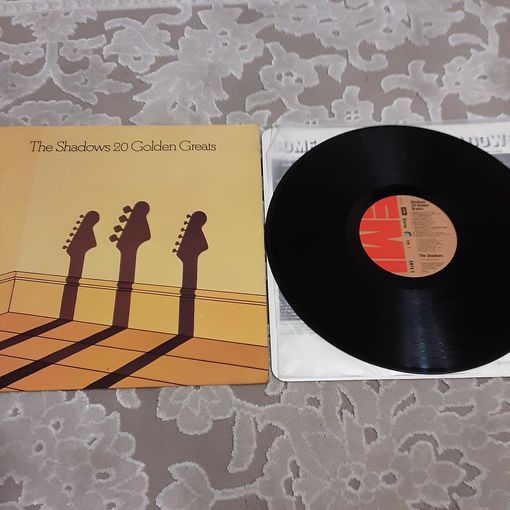 THE SHADOWS - 1977 - THE SHADOWS 20 GOLDEN GREATS (UK) LP