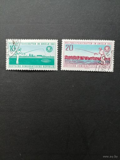 ГДР 1961 Полная серия марок "Чемпионат мира по рыбной ловле" (гашение с клеем и с наклейками) Mi.841-842 каталог 4.50 евро