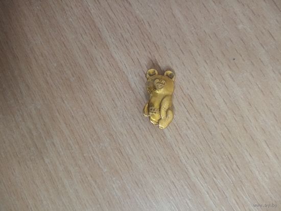 Фрачный знак из СССР. Мишка Олимпийский.