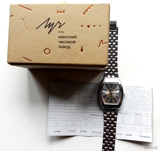 Часы Луч. Кварц. Коробка, паспорт, механизм Miyota 1656М. Идут.