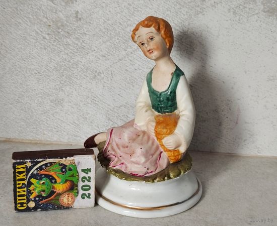 Статуэтка девочка  в ремонт