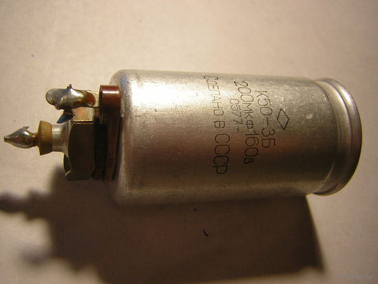 Конденсатор К50-3Б 200мкФ*160В