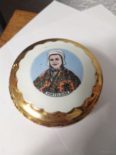 Шкатулка