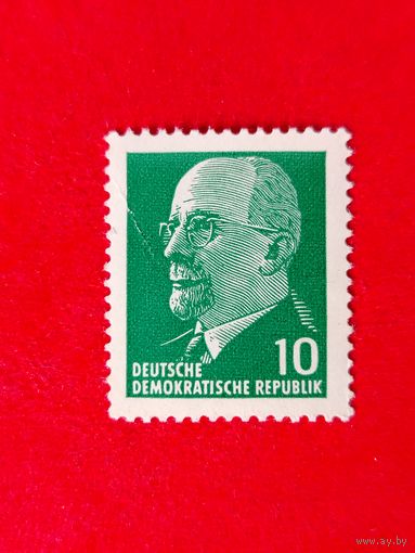 ГДР. Стандарт. ( 1 марка ) 1961 года. 8-12.