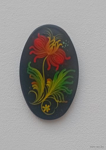 Вставка. Брошь. Лак. Ручная роспись. 4 см х 2,5 см.