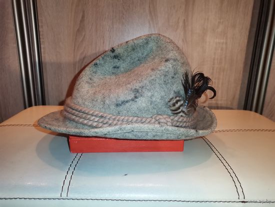 Тирольская шляпа-традиционный головной убор из региона Тироль в Альпах, размер 56.