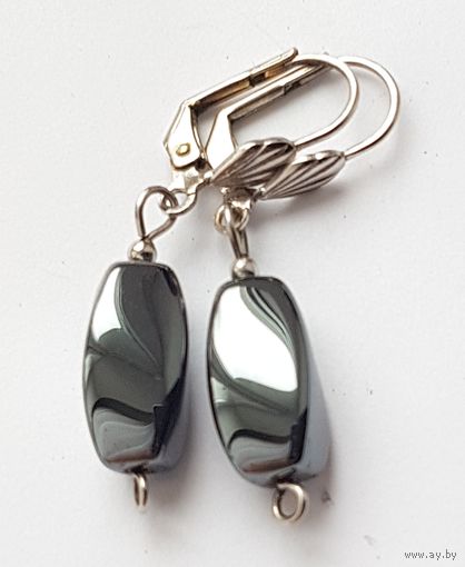 Серьги камень. 70-е годы, СССР.  Длина 4,3 см.