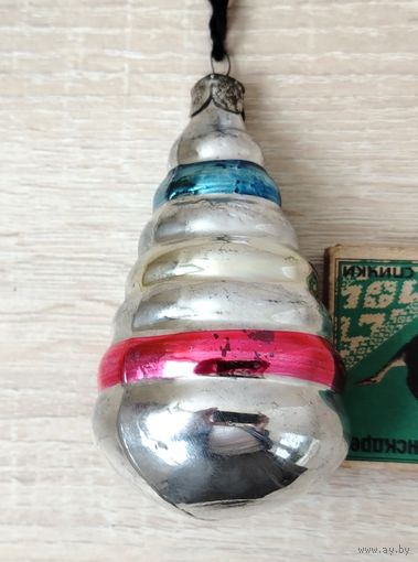 Ёлочная игрушка. Пирамидка. Я-52.