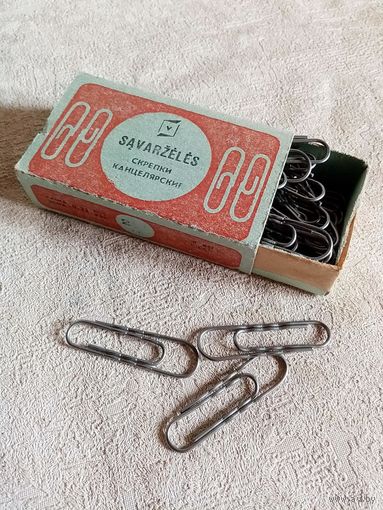 Скрепки большие канцелярские Вильнюс СССР коллекцию