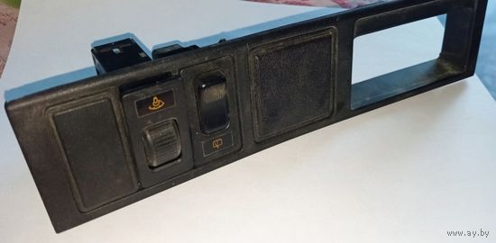 Панель кнопок  Mazda-626