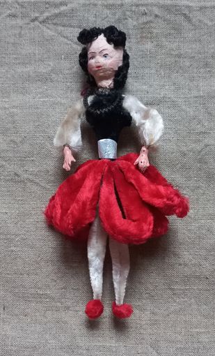 Цыганка ёлочная игрушка синелька