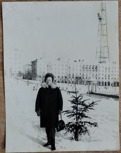 Фото на набережной Свислочи. Минск. 1970-е. 9х12 см.