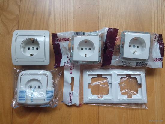 Розетки встраиваемые