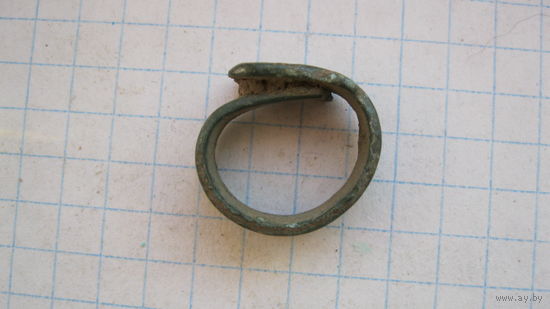 Косное кольцо, далекий предок современных резинок. Бронза.