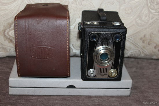 Фотоаппарат Bilora Standard Box 6X9 Synchro-Flash, затвор рабочий, 1950-е года.