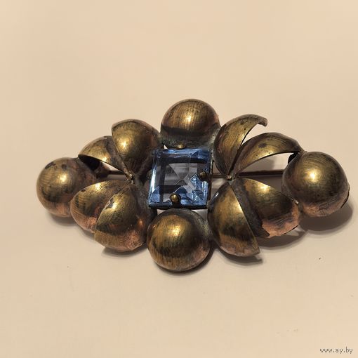 Брошь арт-деко, голубая шпинель