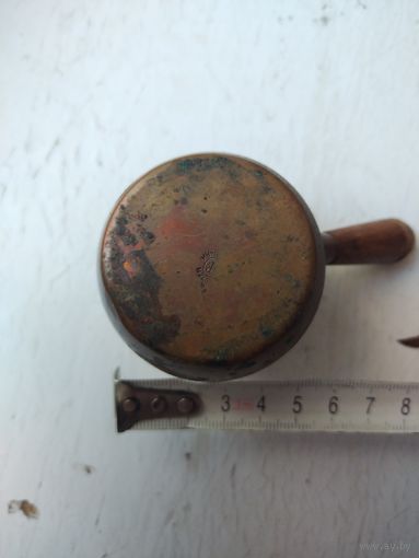 Посуда медная (сливочник)