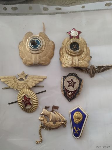 Значки военные одним лотом