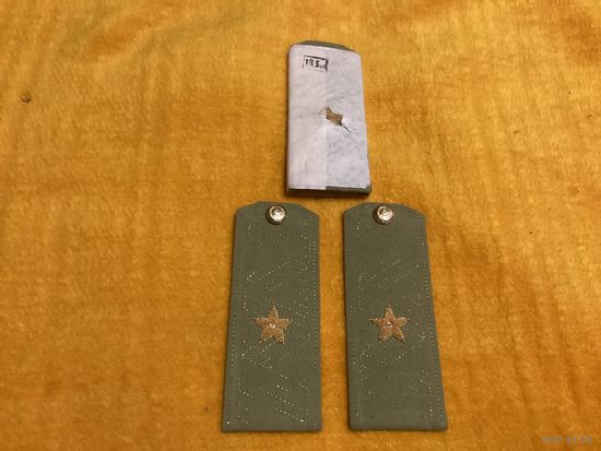 Погоны генерал-майора СССР на рубашку, с пуговицами р. 13,5