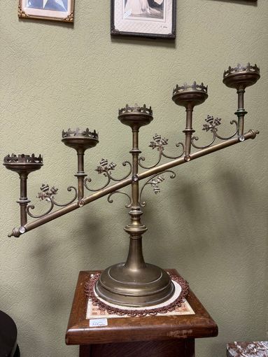 Старинный подсвечник