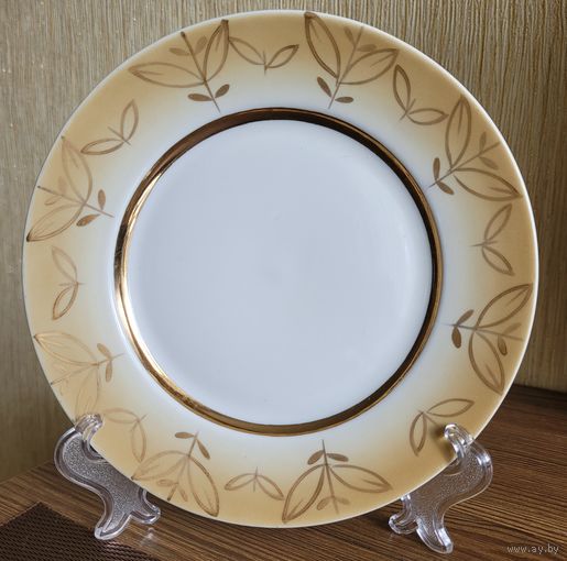 Тарелки, ручная роспись, позолота. МФФЗ, поштучно.