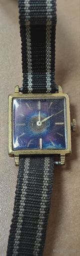 Часы позолоченные ЛУЧ СССР. AU 10. Ход есть