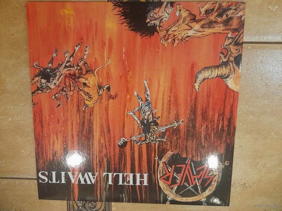SLAYER  " HELL AWAITS" 1985/?  reissue LP E.U. ROADRUNNER RR9795  MINT